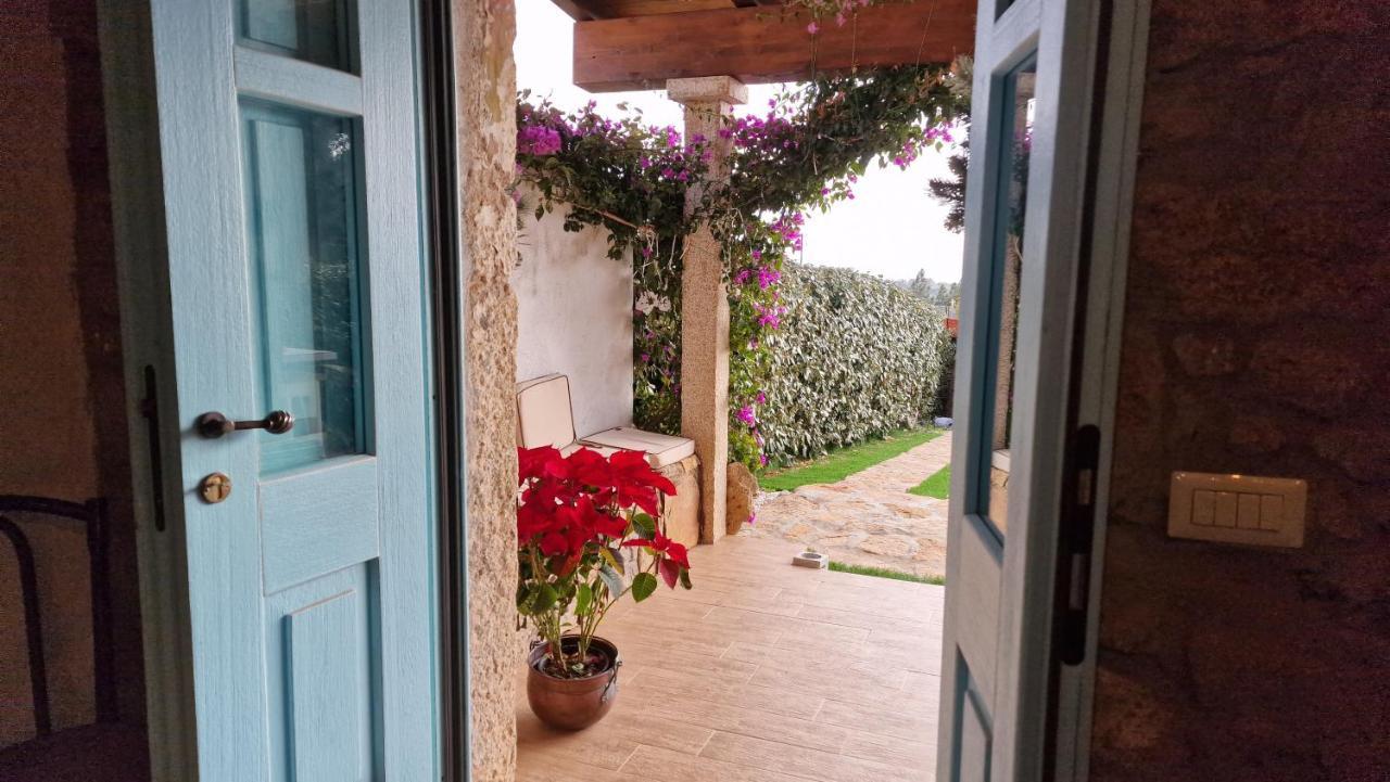 Rifugio Monte Pino Villa Telti Exterior photo