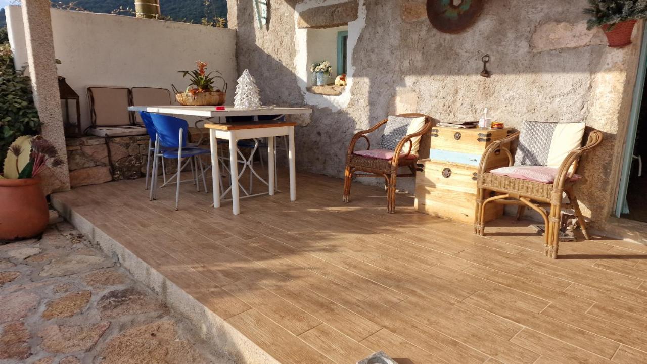 Rifugio Monte Pino Villa Telti Exterior photo